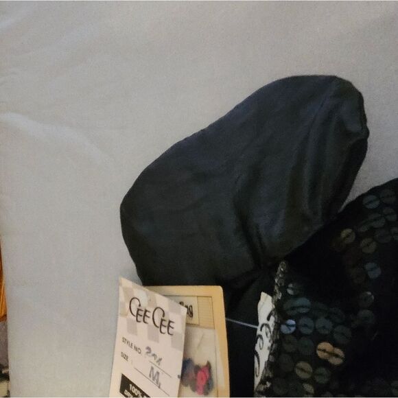 Vtg. Mint w/Tags Cee Cee Brand Black,Blue,Pink Silk Lined Sequin Tunic Top Sz.M - Picture 8 of 9